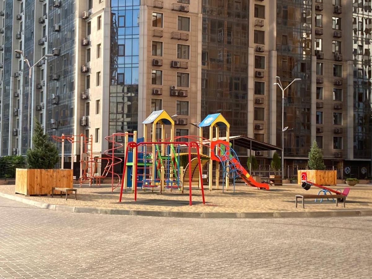 Arcadia Spacious Apartments Odessa Exterior foto